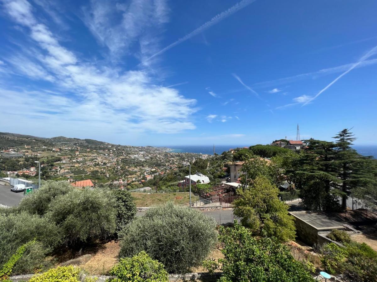Villa In Collina Vista Mare Сан Ремо Екстериор снимка
